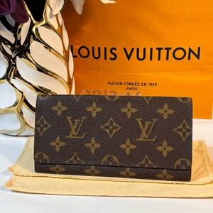 Beautiful Louis Vuitton Monogram Long Wallet